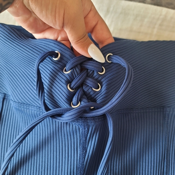 Year of Ours Ribbed Lace Up Football Leggings in Navy size Medium - Picture 14 of 17